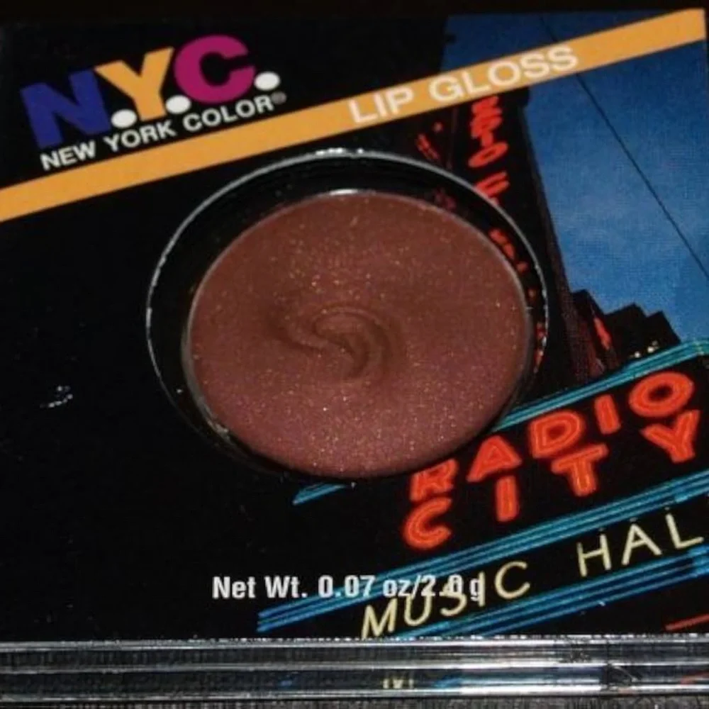 NYC New York Color Lip Gloss Radio City New in Package